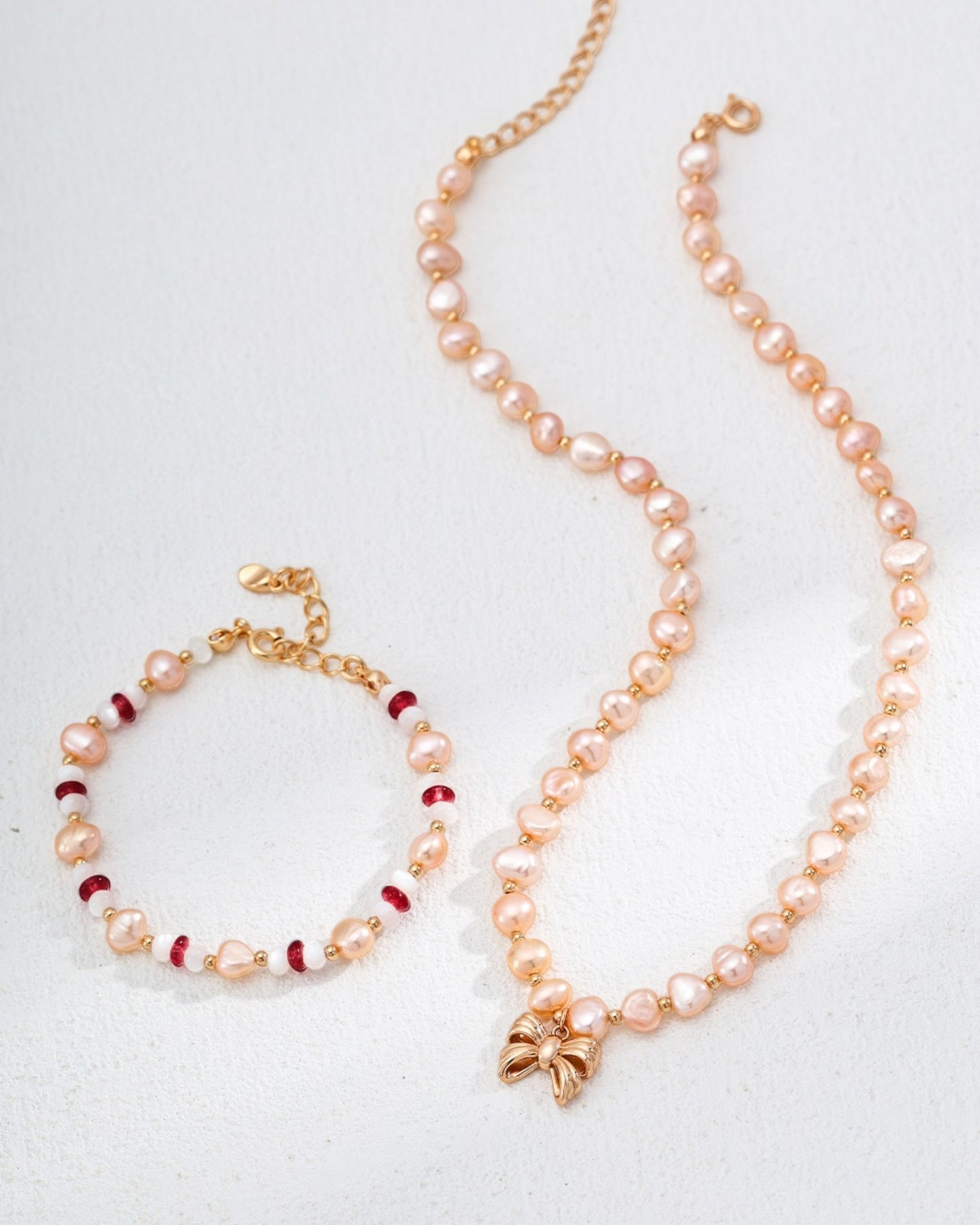 Pink Pearl Bow Necklace