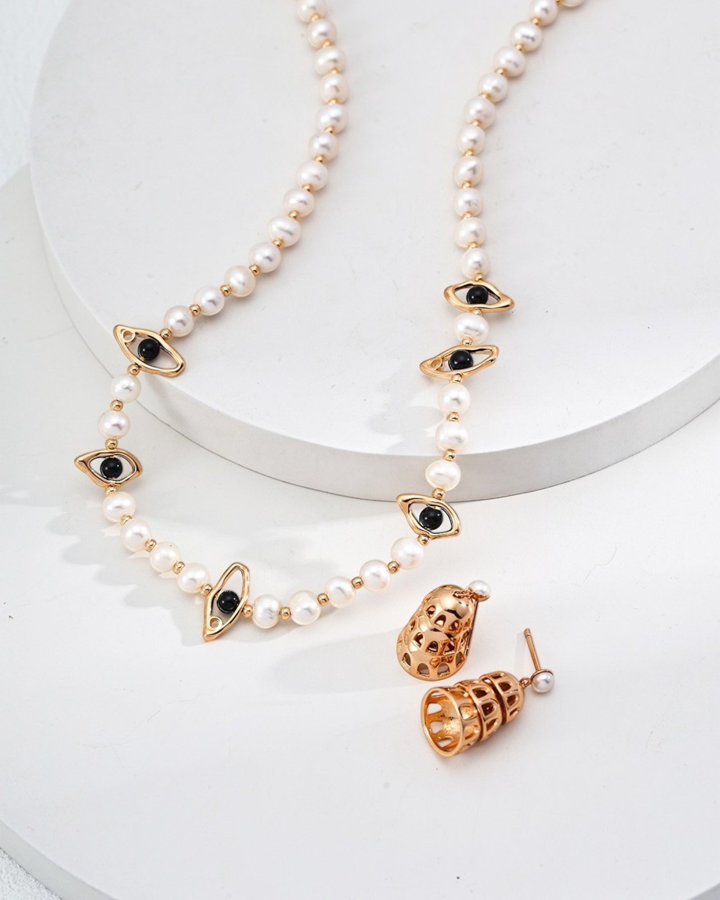 Black Onyx and Pearl Necklace