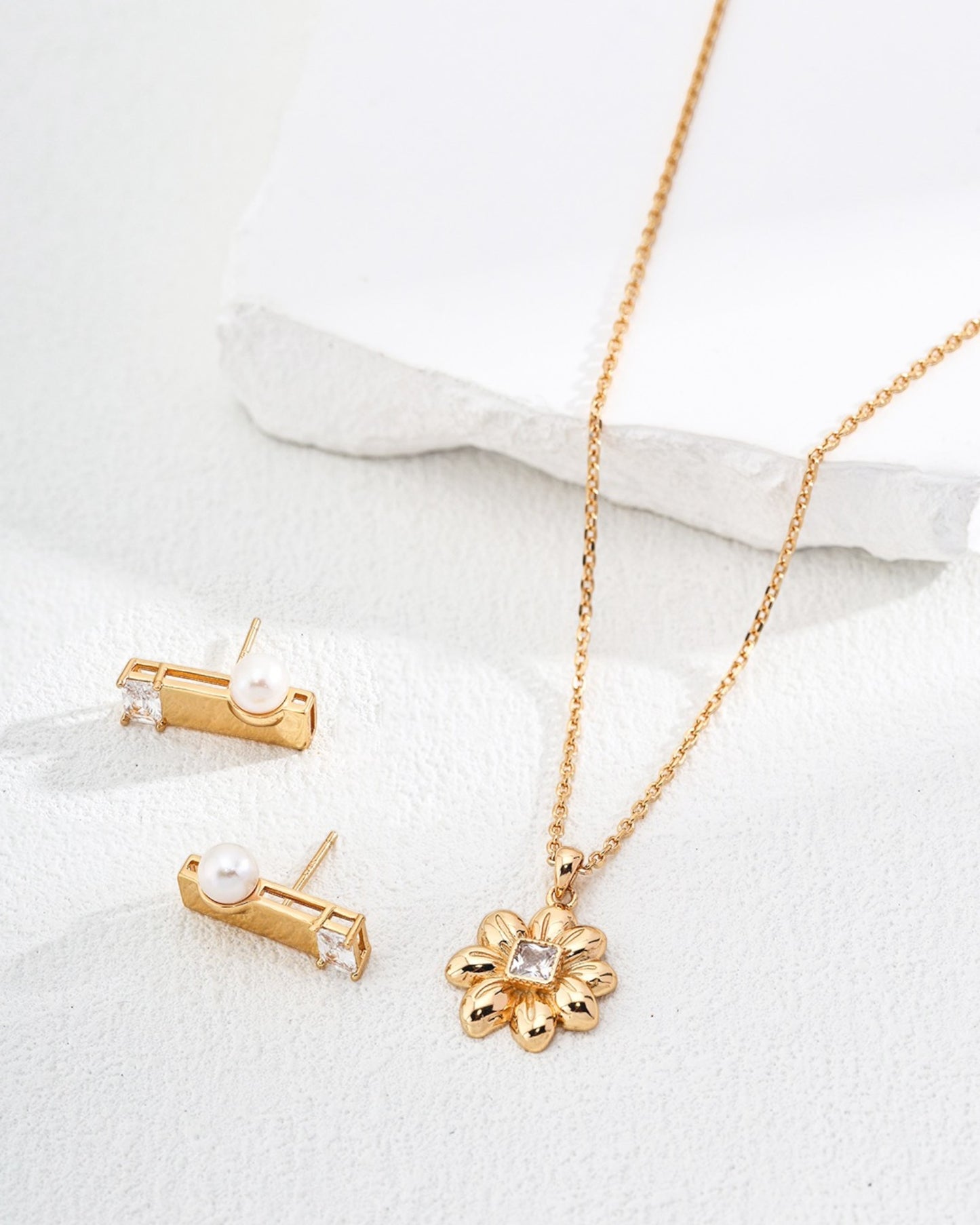 Golden Flower Necklace