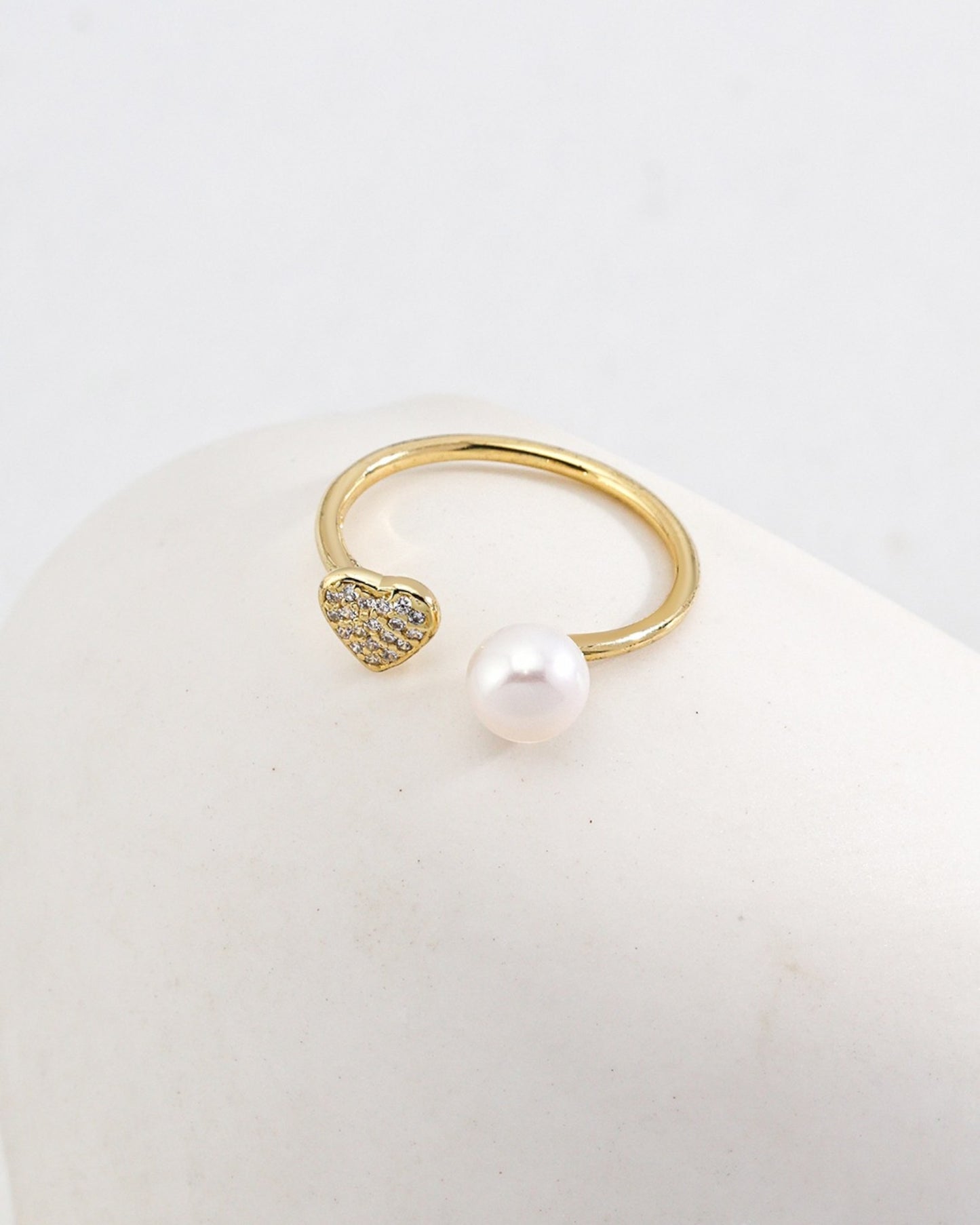 Elegant Pearl Heart Ring