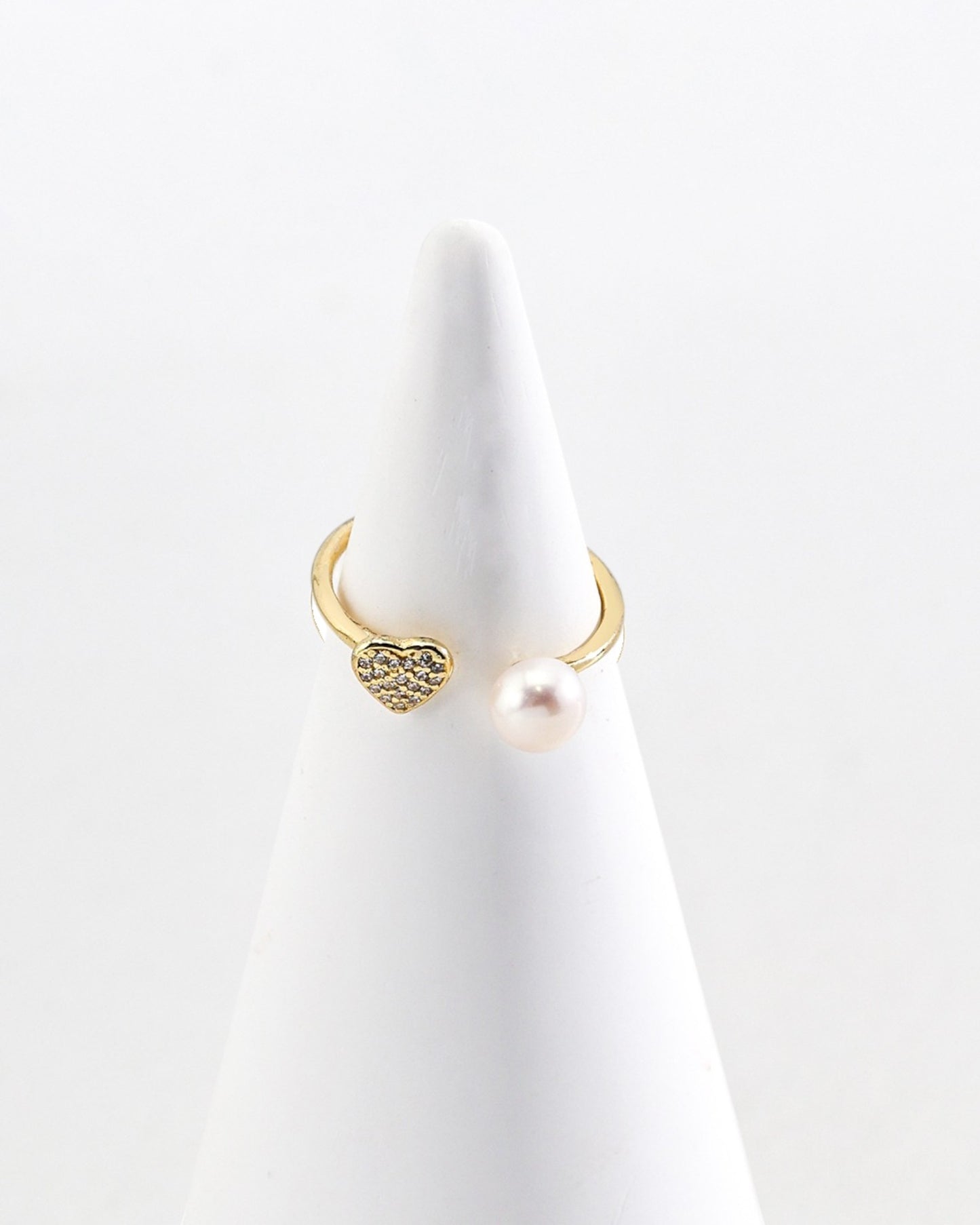 Elegant Pearl Heart Ring